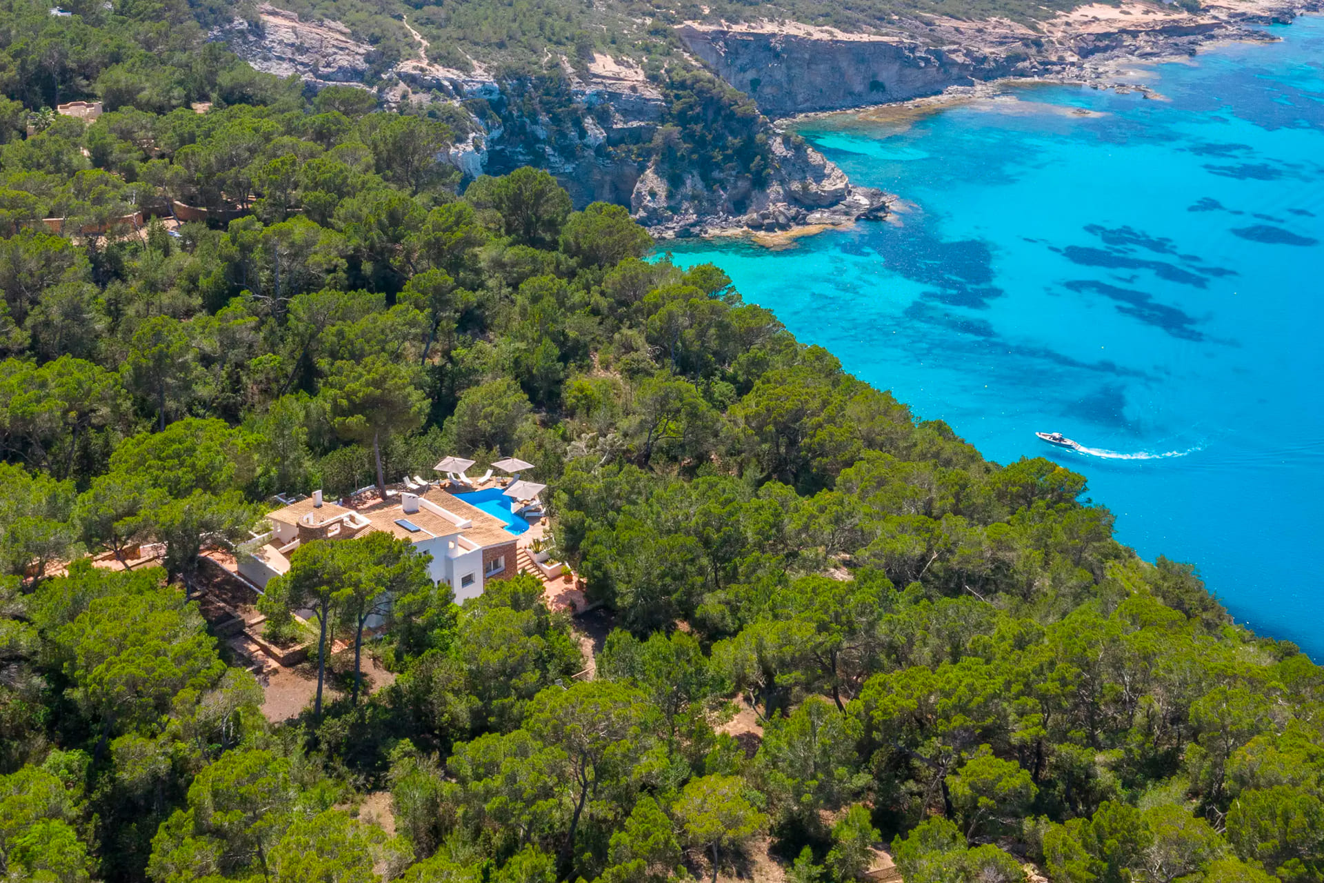 Villa M Blanco  Tu refugio privado en un paraíso protegido de Formentera